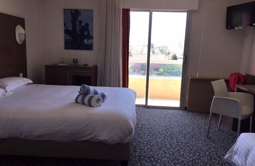 Le Grand Large Hotel | Logis Hotel et Restaurant Le Galion Canet Plage