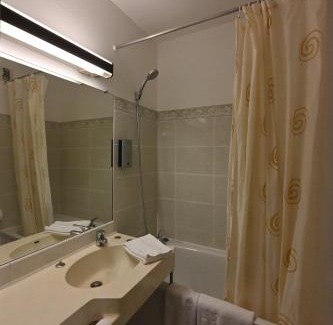 Langon Hotel | Logis Hotel Horus Restaurant Les Bruyeres