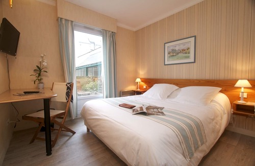 Nogent-le-Rotrou Hotel | Logis Hotel Sully