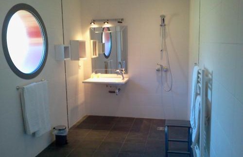 Grisolles Hotel | Logis Hotels - Hôtel et Restaurant Le Relais des Garrigues