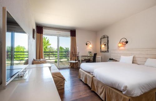 Saulges Hotel | Logis L'Ermitage Hôtel & Restaurant