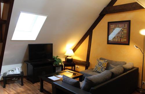 Voves Hotel | Logis Le Quai Fleuri