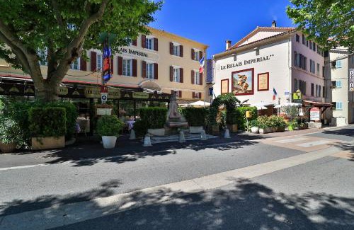 Saint-Vallier-de-Thiey Hotel | Logis Le Relais Imperial