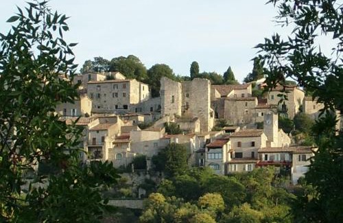Vezenobres Hotel | Logis le Relais Sarrasin