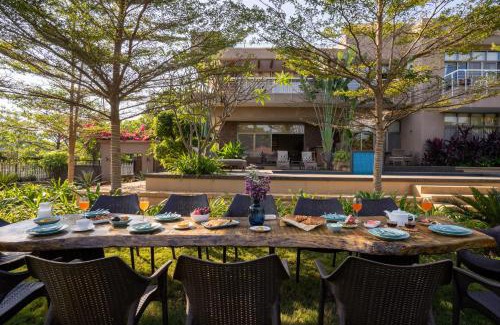 Khalapur Villa | LohonoStays Villa Belmonte