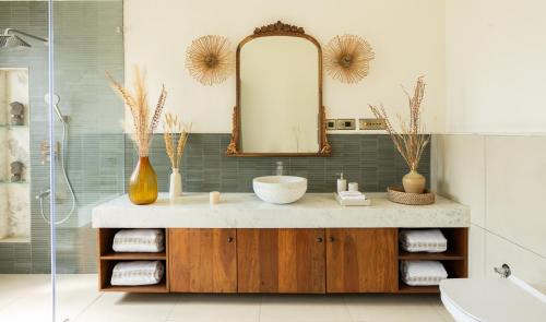Assagao Villa | LohonoStays Villa Feliz