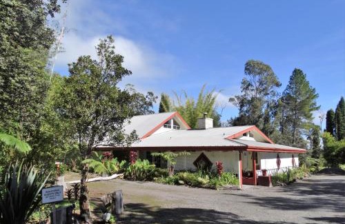 Volcano Cabin | Lokahi Lodge
