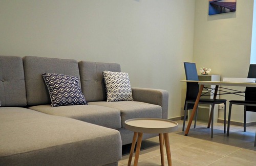 Lepante Quarter Apartment | Lola Apartment