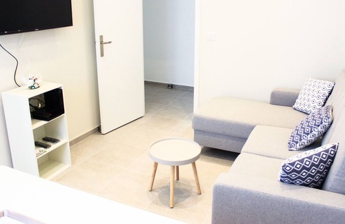 Lepante Quarter Apartment | Lola Apartment