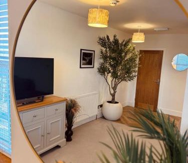 Bowness-on-Windermere Apartment | Lola's Loft with Lake Views - Central Bowness - Pet Friendly