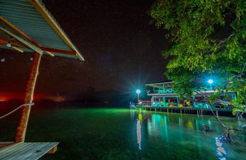 Tierra Oscura Resort | Loma Partida Aqua Lodge