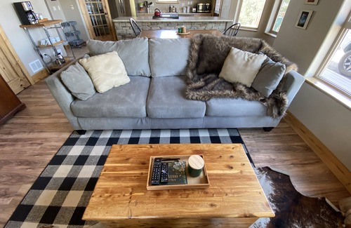 Pagosa Springs Cabin | Loma Ponderosa - Modern Mountain Cabin