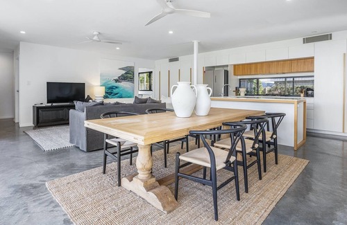 Byron Bay House | Lomani 5 (With Car Parking)