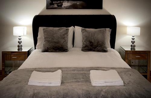 Arden Apartment | Lomond Castle Penthouse