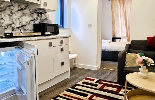 Moffat Apartment | LONDON 02 GLAMOUR APARTMENTs