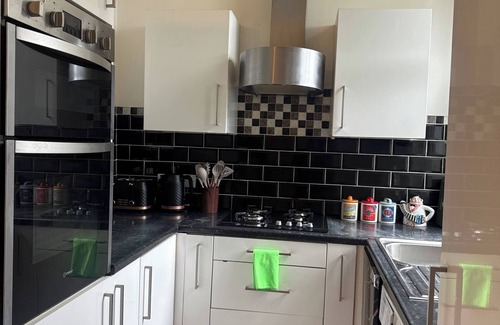 Charlton Apartment | London 2 bed apartment Charlton SE7