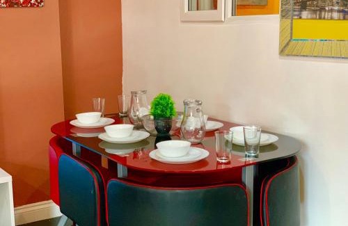 Valentines Apartment | London 2 Bedroom Apartment, Kitchen, Reception and Private Garden