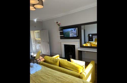 Pembridge Apartment | London Central Studio Apartment