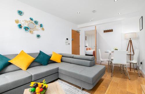 Weavers Apartment | London City Shoreditch 1BR Luxury Balcony Sleeps 4