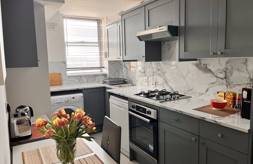 Knightsbridge and Belgravia Apartment | London Hyde Park 3 min walk,Cosy 2 bedrooms+2 bath Flat