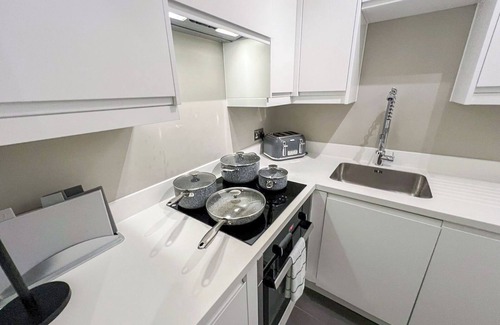 Walworth Apartment | London's 1-Bedroom Haven near The Shard in Elephant & Castle