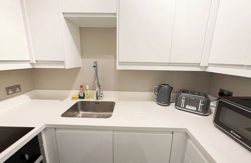 Walworth Apartment | London's 1-Bedroom Haven near The Shard in Elephant & Castle
