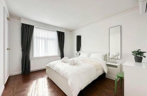 Marylebone Apartment | London's Charm Modern 2BR Marylebone's Best Spot