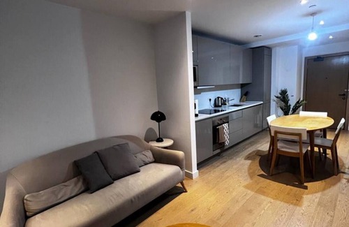 Walworth Apartment | London (Southwark) Zone 1 Aptnn