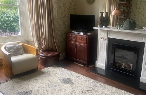 Ravenscourt Park House | London townhouse by the park. Easy access to central London.