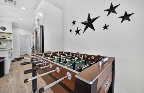 April Sound House | Lone Star - Elevated Lakeside Retreat