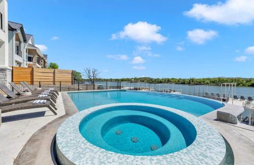 Kingsland House | Lone Star Landing with Concierge Services