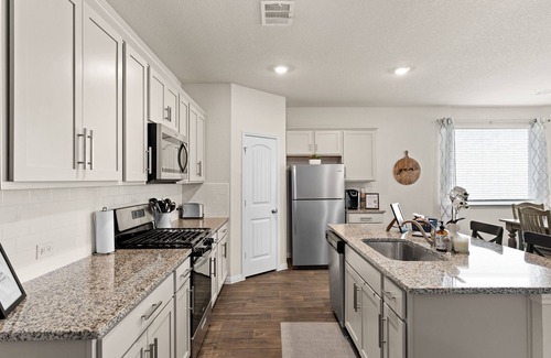 Georgetown House | LoneStar Stay~ New and Spacious 4-bedroom house in charming Georgetown