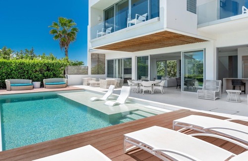 Long Bay Villa | Long Bay Beach Club