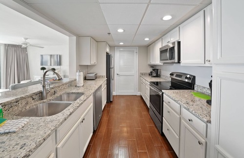 Long Beach Condo | Long Beach! 2 Beach Front Bedrooms! Amazing Views!