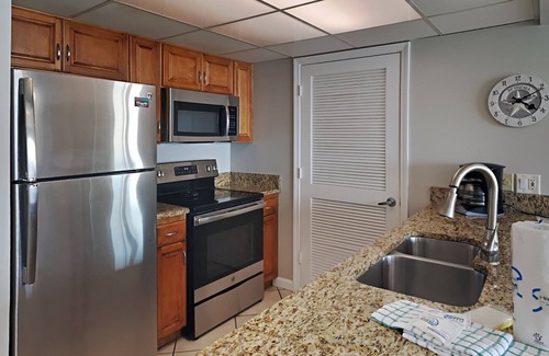 Long Beach Condo | Long Beach II #705 | Gulf-Front Views!