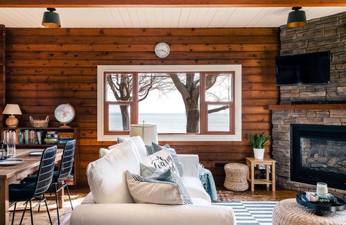 Hamilton Cottage | Long Beach Log Cabin