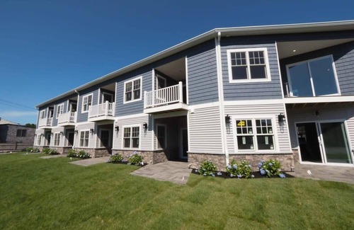Gloucester Apartment | Long Beach Suites: Steps To Beach, Newly Built