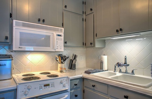 Lake Lure House | Long Family Hideaway by Carolina Mornings | Gas Grill & Near Kayaking🐎