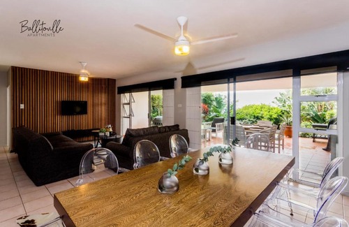 Shaka's Rock Apartment | Long Island 50