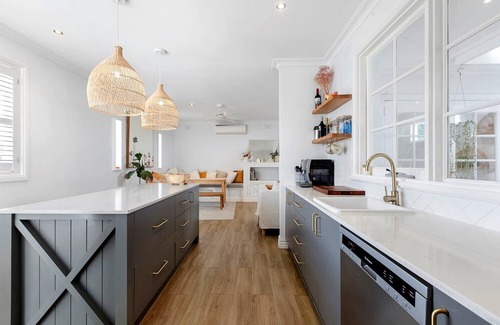 Frankston Villa | Long Island Beach Getaway