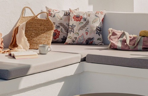 Haniotis Apartment | Long Island House - Beachfront
