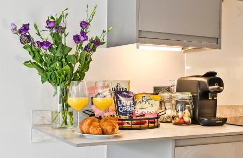 Angel Apartment | Long Stays Angel Apartment with Terrace