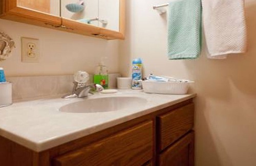 Petersburg House | Long Term Hospital Stays. Traveling Nurses and Families