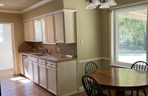 Tyler House | Long term or short-term rental near UT Tyler & TJC.