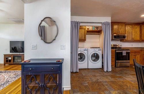 Amarillo House | Long Term Stay - Travel Nurse - Conveniently Located