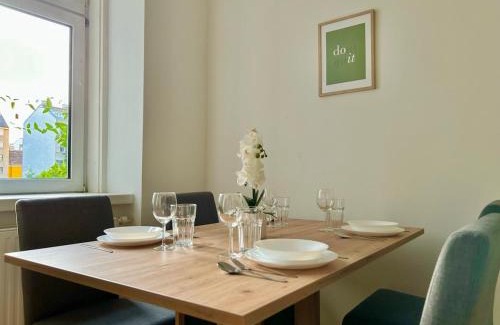 Hernals Apartment | Long Term Stylish Apartment with Free Parking