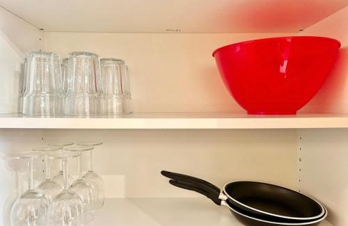 Hernals Apartment | Long Term Stylish Apartment with Free Parking