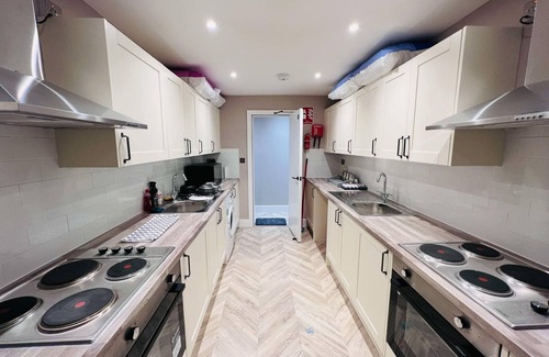 Lee Apartment | Long Term The Nest 1 Bedroom Studio