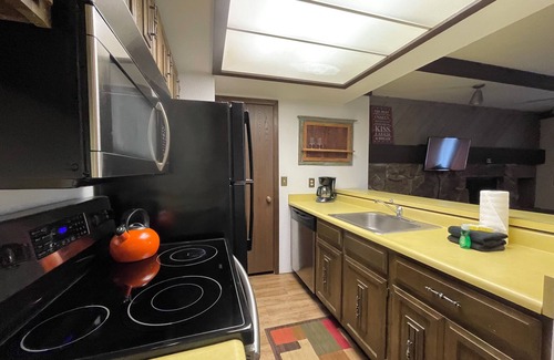 Historic District Condo | LongBranch 209, 30 days or more!