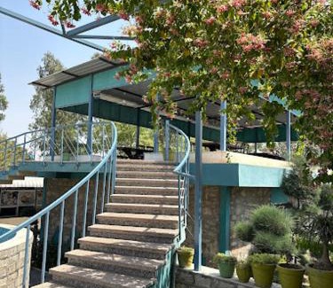 Rajawas Resort | Longdrive Restaurant Hotel & Resort